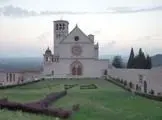 Rimosso stemma di Benedetto XVI dalla Basilica di San Francesco