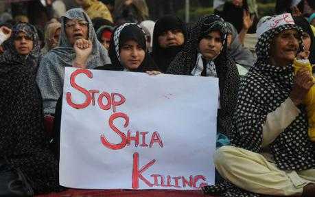 Pakistan, 52 morti a Karachi, sciiti: "Intervenga l'esercito"
