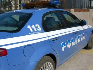 Arrestato mentre rubava sull'A3