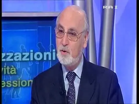 Enzo Iacopino a Bari: il nuovo giornalismo, il nuovo premio dedicato a "Michele Campione"