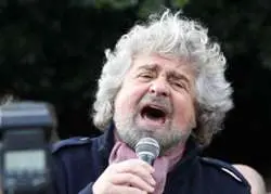 Grillo non ci sta: "Se Pd e PdL ci tengono alla governabilità votino fiducia al primo governo M5S"