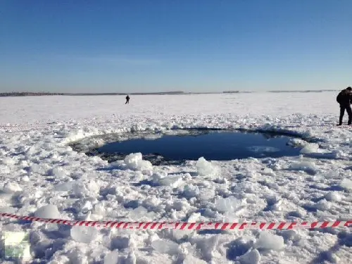 Impatto meteoritico non collegato con il passaggio dell' asteroide 2012 DA14