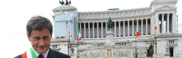 Vendola "Roma omofoba", Alemanno offeso