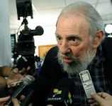 Cuba, Fidel Castro appare in pubblico per le elezioni legislative