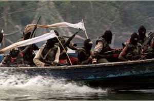 Costa d'Avorio: petroliera francese sequestrata da pirati. A bordo 17 marinai