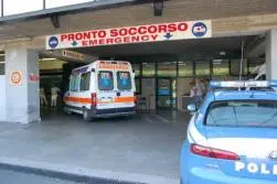 11 persone intossicate da un tonno: sotto sequestro cibo di una mensa