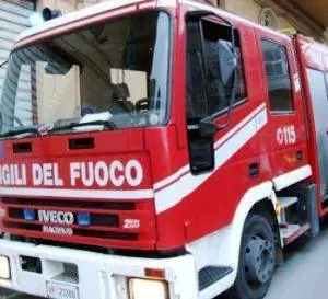 Palermo: automobilista si schianta e muore carbonizzato