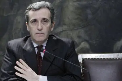 Grilli in Parlamento: «Su Mps non sono necessari salvataggi. Le banche italiane sono solide»