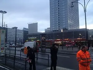 Berlino, attacco chimico in pieno centro