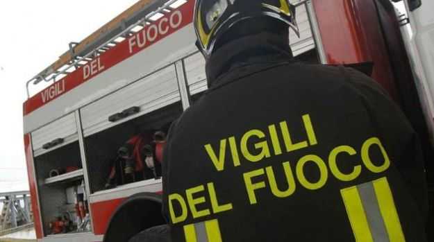 Livorno: incendio in un palazzo, muore un bambino di nove anni