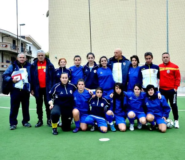Calcio a 5: Sabato 26 gennaio 2012 ore 15,00 la formazione femminile della W. S.Catanzaro