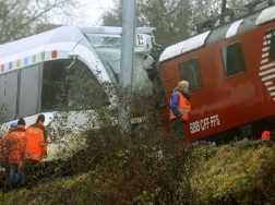 Svizzera, scontro tra due treni: almeno 17 feriti