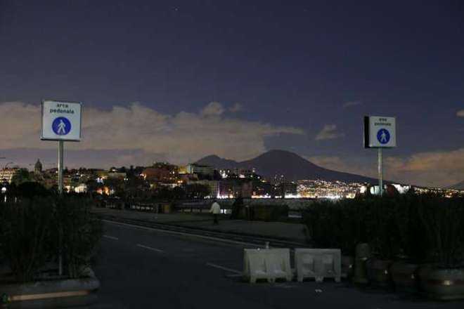 Dopo due notti al buio, Napoli riaccende le luci