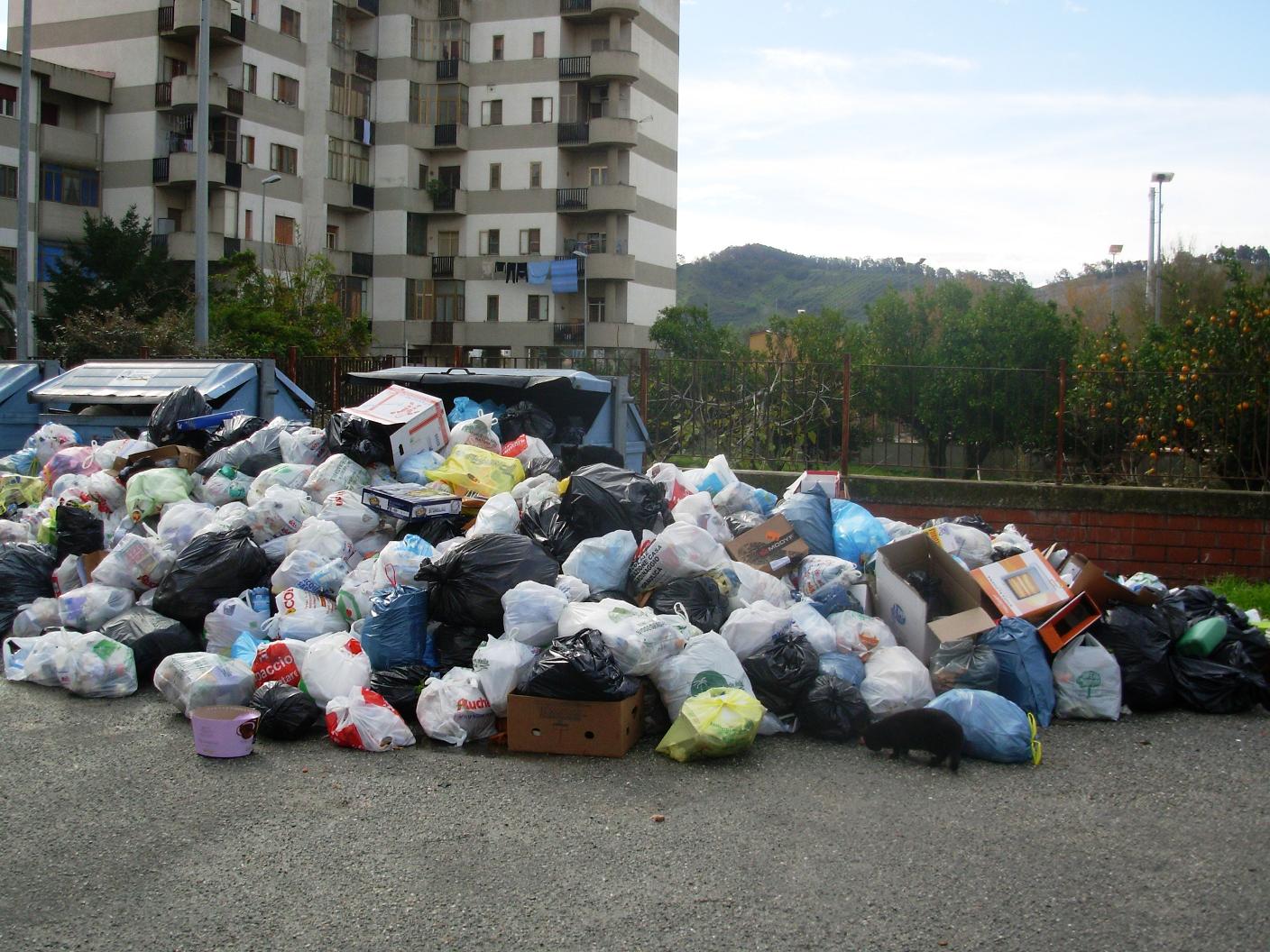 Calabria, emergenza rifiuti: verso la soluzione definitiva