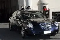 Auto blu: diminuiscono ovunque tranne al Sud