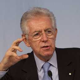 Mario Monti su Twitter: "Ora va rinnovata la politica. Lamentarsi non serve"