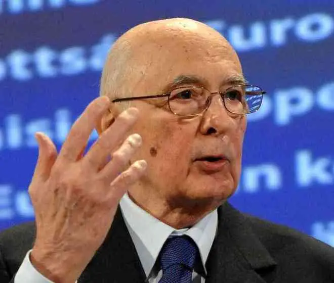 Napolitano scioglie le Camere. Si vota a febbraio col Porcellum