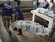 Pakistan, uccise sei volontarie perchè somministravano il vaccino antipolio