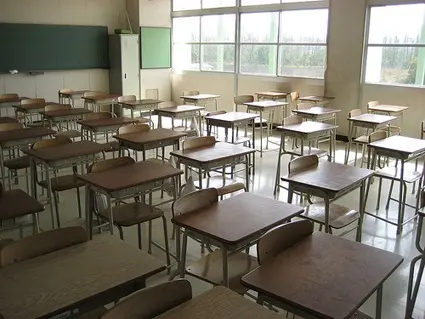 Scuole a rischio cancro per ritrovamento di lana di vetro