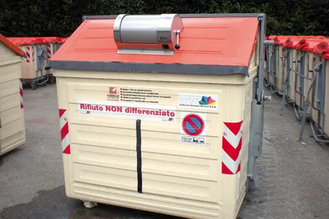 A Firenze il cassonetto diventa tecnologico