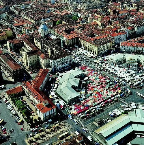 Operazione "Aurora Orientale" contro la contraffazione degli articoli natalizi: una nuova denuncia