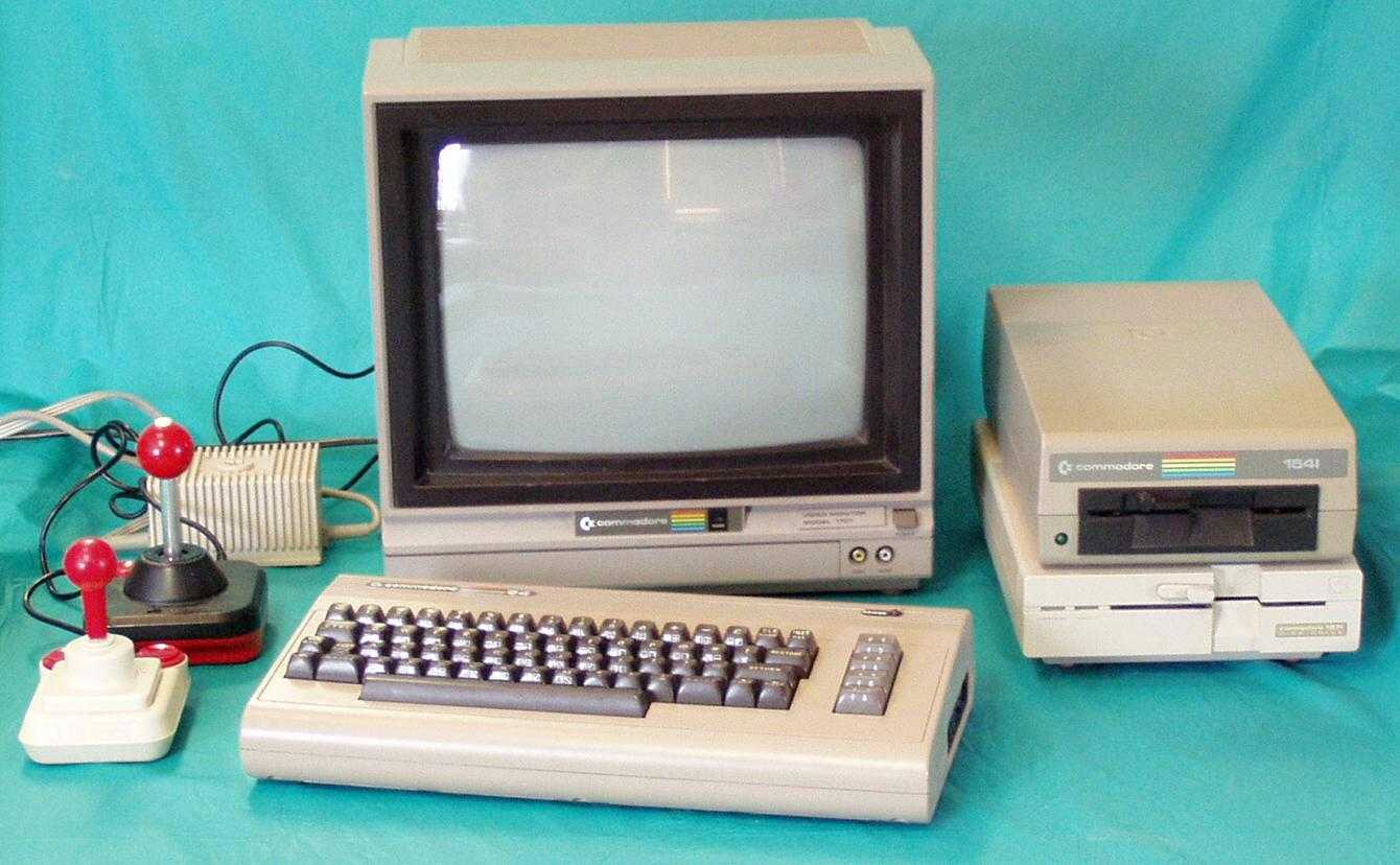 Tanti auguri Commodore 64