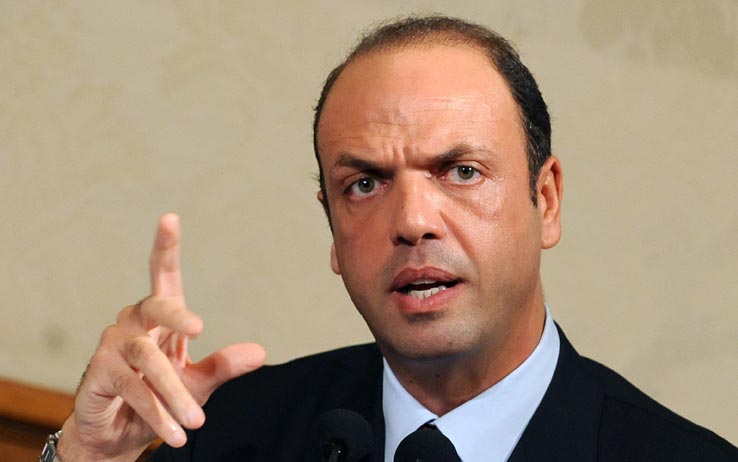Alfano: "Il governo Monti è finito"