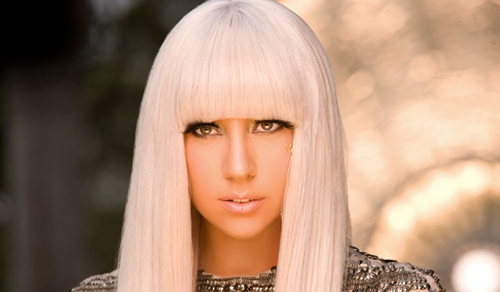 Lady Gaga incontra i bimbi del Sudafrica