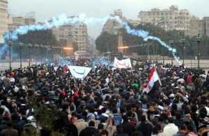 Egitto: assediato il palazzo presidenziale