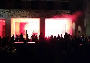 Livorno, assedio contro la Prefettura