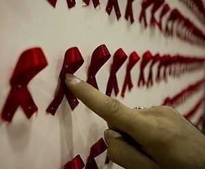 Giornata mondiale per la lotta all'Hiv, tra polemiche e statistiche