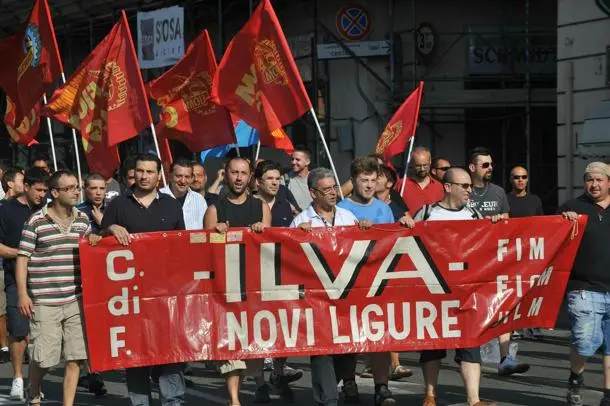 Tensione agli stabilimenti Ilva in Piemonte: assemblee dei lavoratori di Novi Ligure e Racconigi