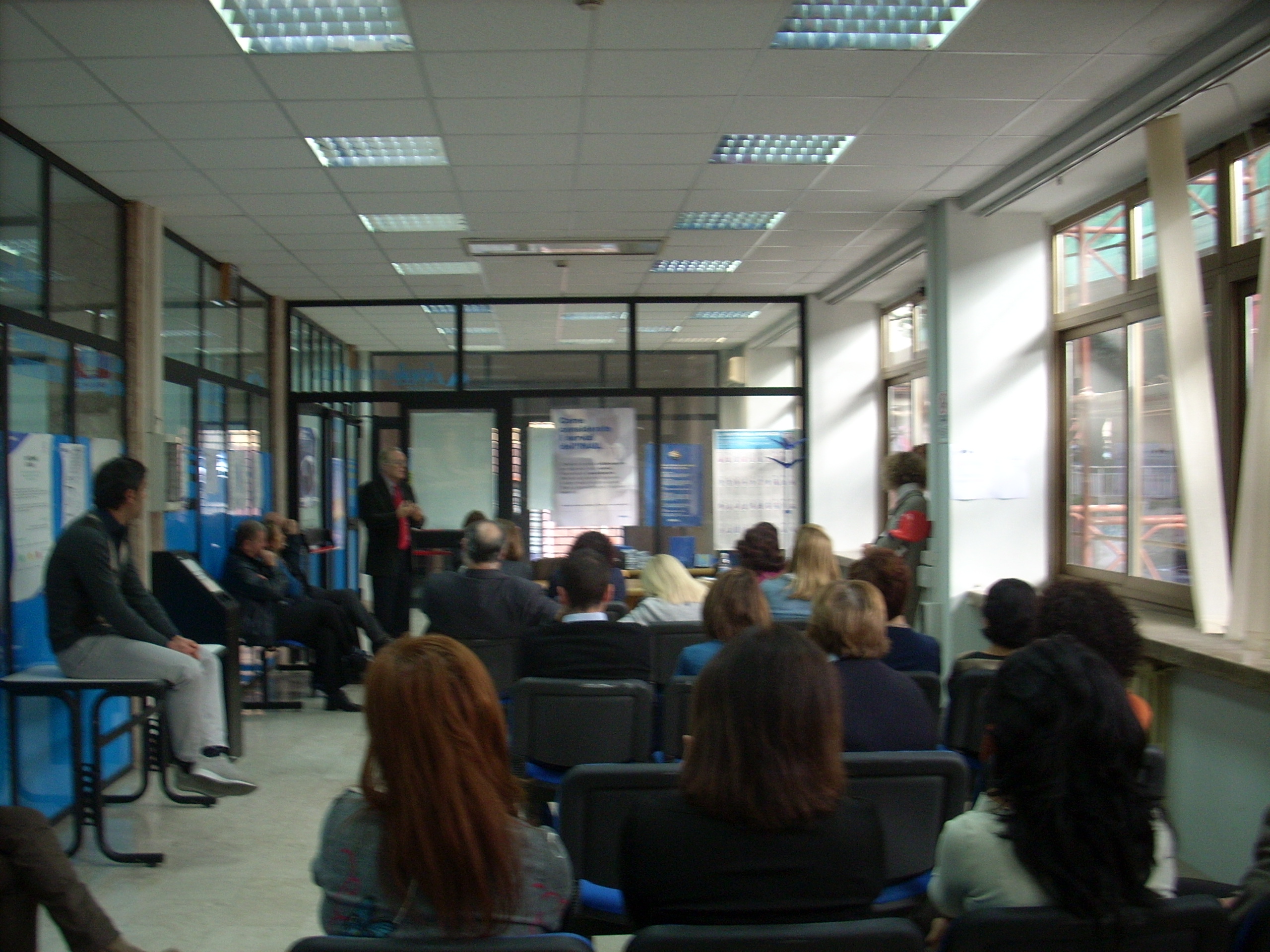 Agitazione sindacale DLLEE RR.SS UU. Dell'Inail di Catanzaro (oggi fronte Inail) V. Veneto