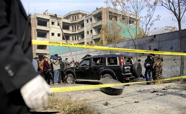 Afghanistan: attentato suicida a Kabul, è allerta in tutte le ambasciate