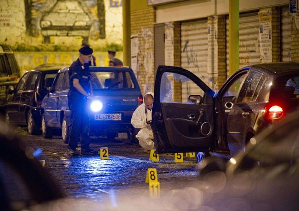 Lite degenera, muore giovane in una sparatoria