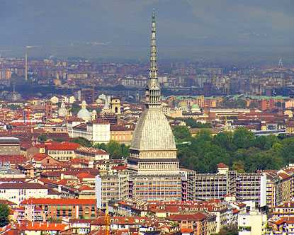 Razzismo: donna insulta vicini perchè marocchini. Disposto il divieto di dimora