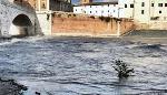 Maltempo: piena del Tevere, allagamenti nella Capitale