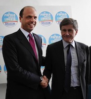 Alemanno appoggia Alfano: " Un nuovo Pdl per il paese "