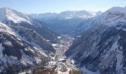 Val d'Aosta: giallo della mongolfiera in fiamme su Courmayeur