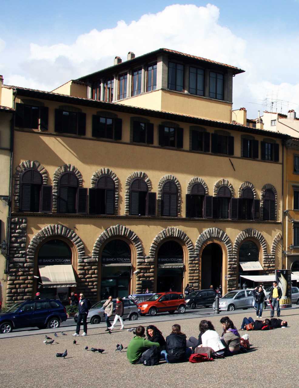 Firenze: all'Accademia Italiana  i nuovi talenti incontrano  i big dei media della moda e del design