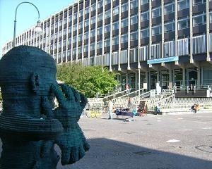 Istruzione pubblica in Piemonte: tra tagli ed amianto cresce la tensione