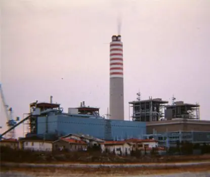 Ossa umane in una delle vasche della centrale elettrica di Monfalcone