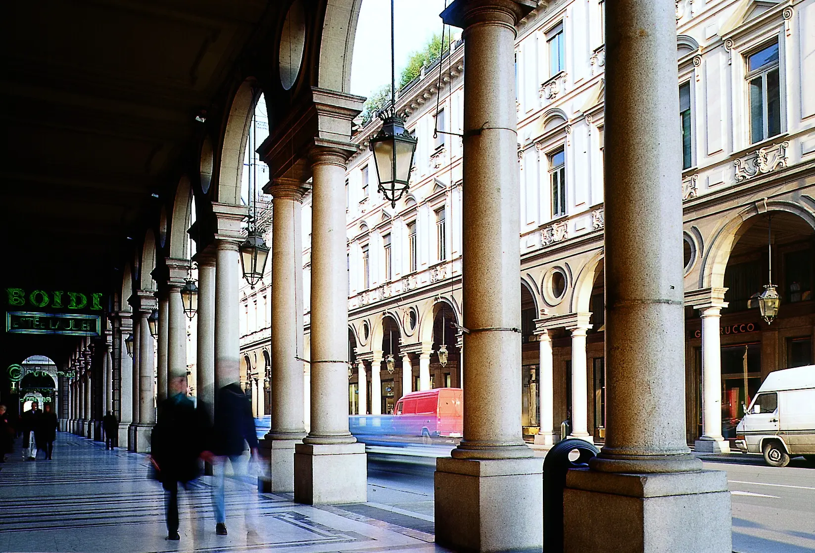 Torino: sequestrati in un negozio del centro due vassoi radioattivi