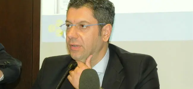 Scopelliti: "la storia non si rivolta", passino le Province, ma il Consiglio resti a "casa"!