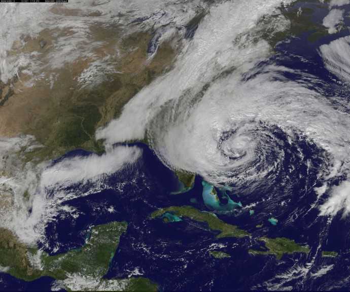 L'uragano Sandy spaventa gli USA