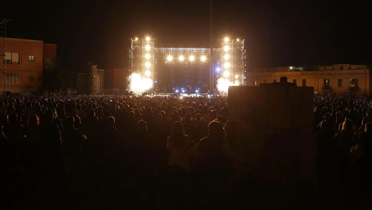 Biagio Antonacci manda in delirio la Calabria, oltre tredicimila gli spettatori [Video]