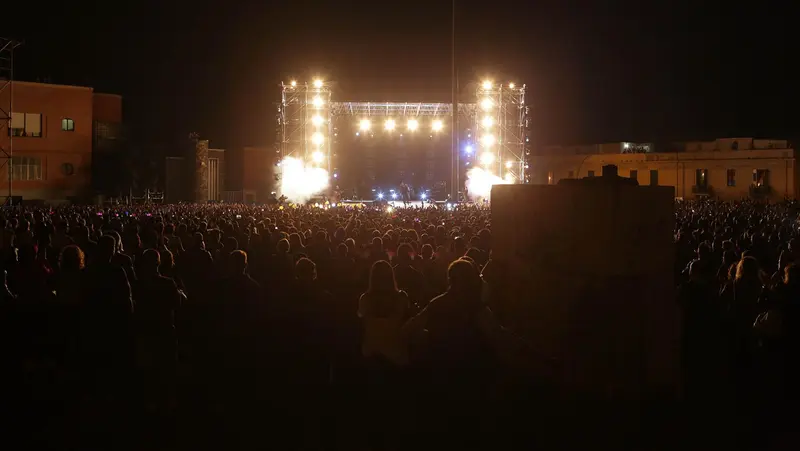 Biagio Antonacci manda in delirio la Calabria, oltre tredicimila gli spettatori [Video]