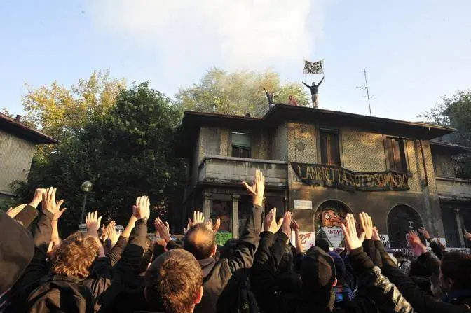 Città Studi, sgomberate le case occupate dal Lambretta