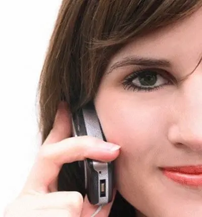 I cellulari causano il cancro? Una sentenza riaccende i dubbi