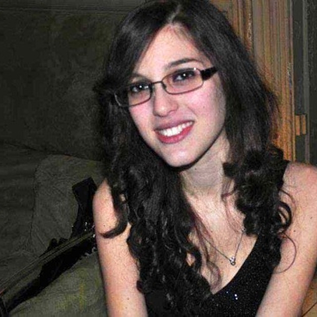 La rabbia di Palermo: il killer di Carmela Petrucci perseguitava la sorella Lucia da mesi